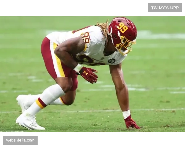 镜头下的防守指挥官：洛杉矶火花老将中锋如何布置全队防守轮转